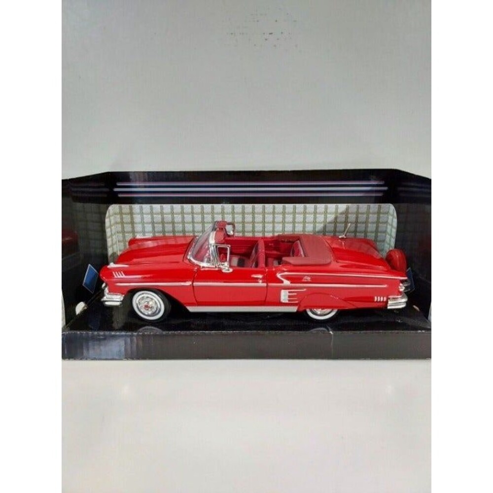 Motormax 1:24 Die Cast 1958 Chevrolet Impala Convertible Red
